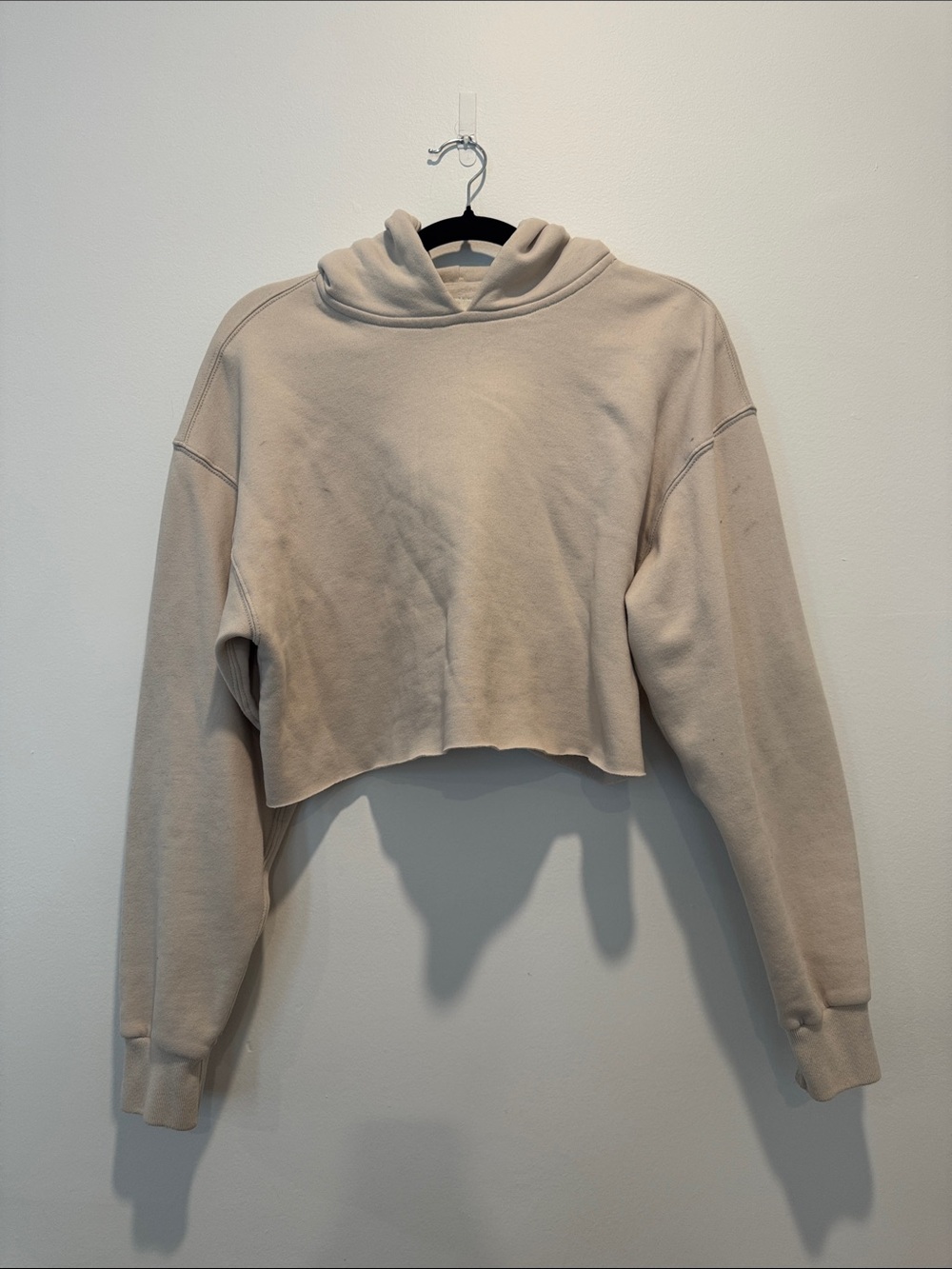 Abercrombie & Fitch Soft AF Cropped Hoodie in Light Beige